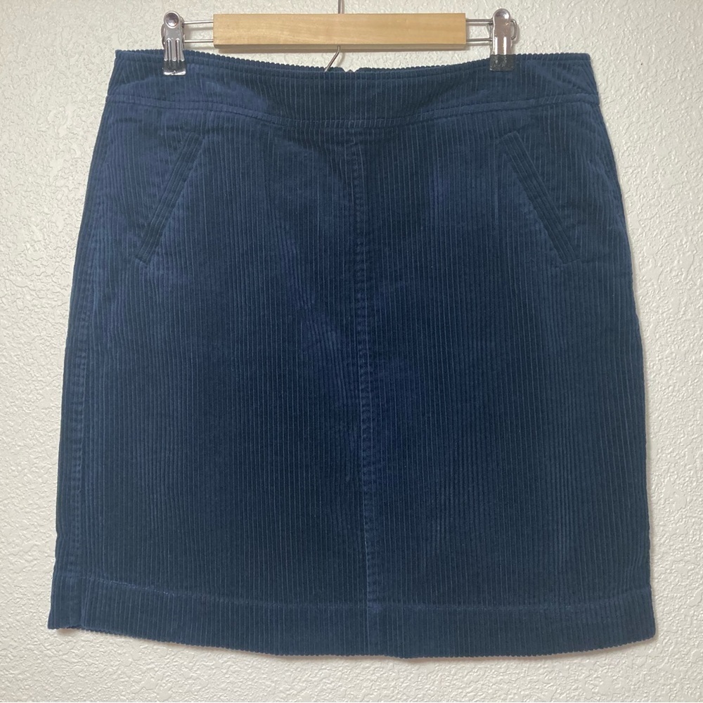 Chadwicks of Boston navy blue corduroy mini skirt size 12 100% cotton